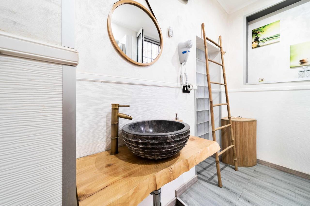 Newhouse Dei Mille Apartment Bari Exterior photo