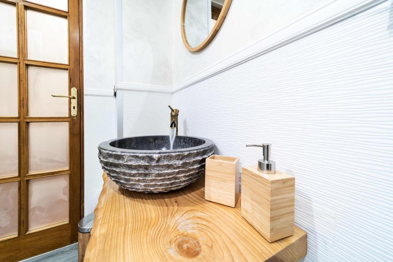 Newhouse Dei Mille Apartment Bari Exterior photo