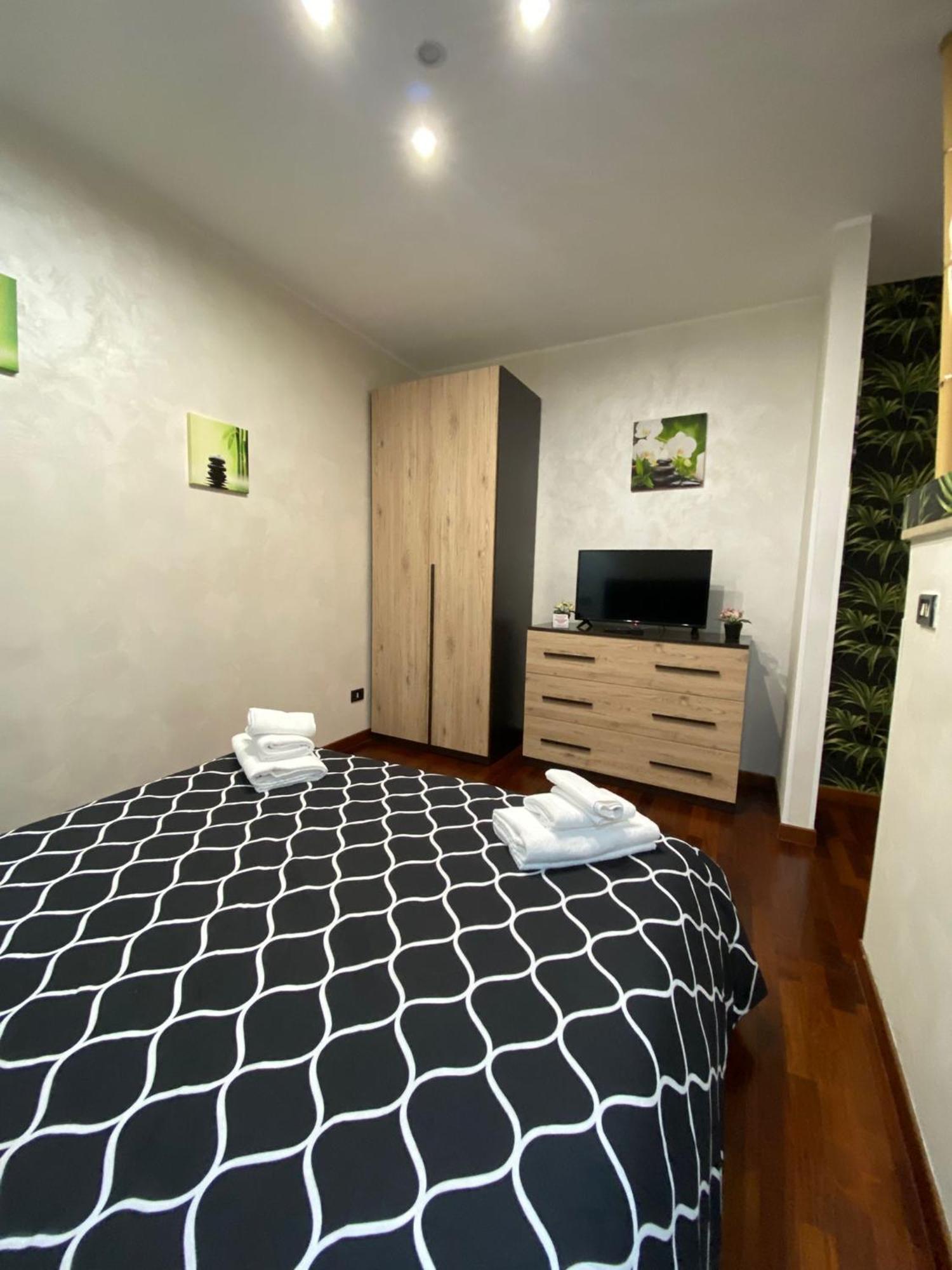 Newhouse Dei Mille Apartment Bari Exterior photo