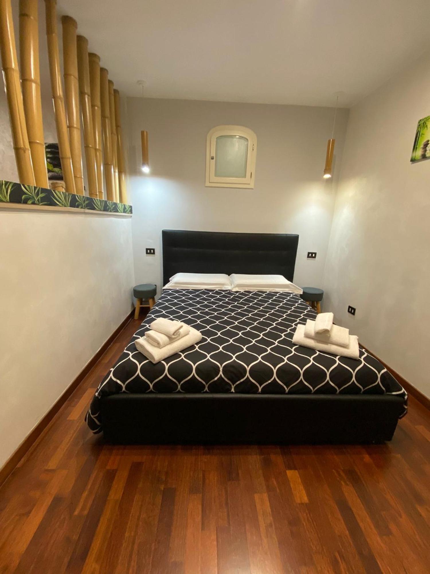 Newhouse Dei Mille Apartment Bari Exterior photo